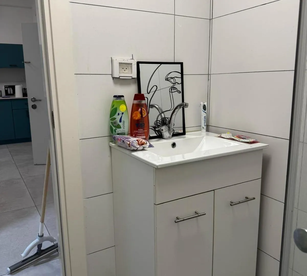 Charming 3Br With Own Entrance Apartman Haifa 0*,
